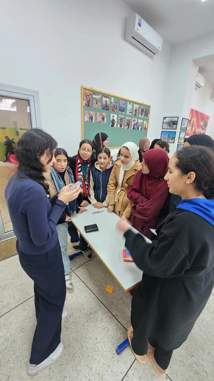 Atelier éducatif animé par les étudiants de l'UM6P auprès des pensionnaires
